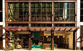 Moxy Nyc Chelsea